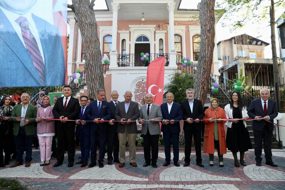 ÜNYE'NİN ASIRLIK KONAĞI HİZMETE AÇILDI